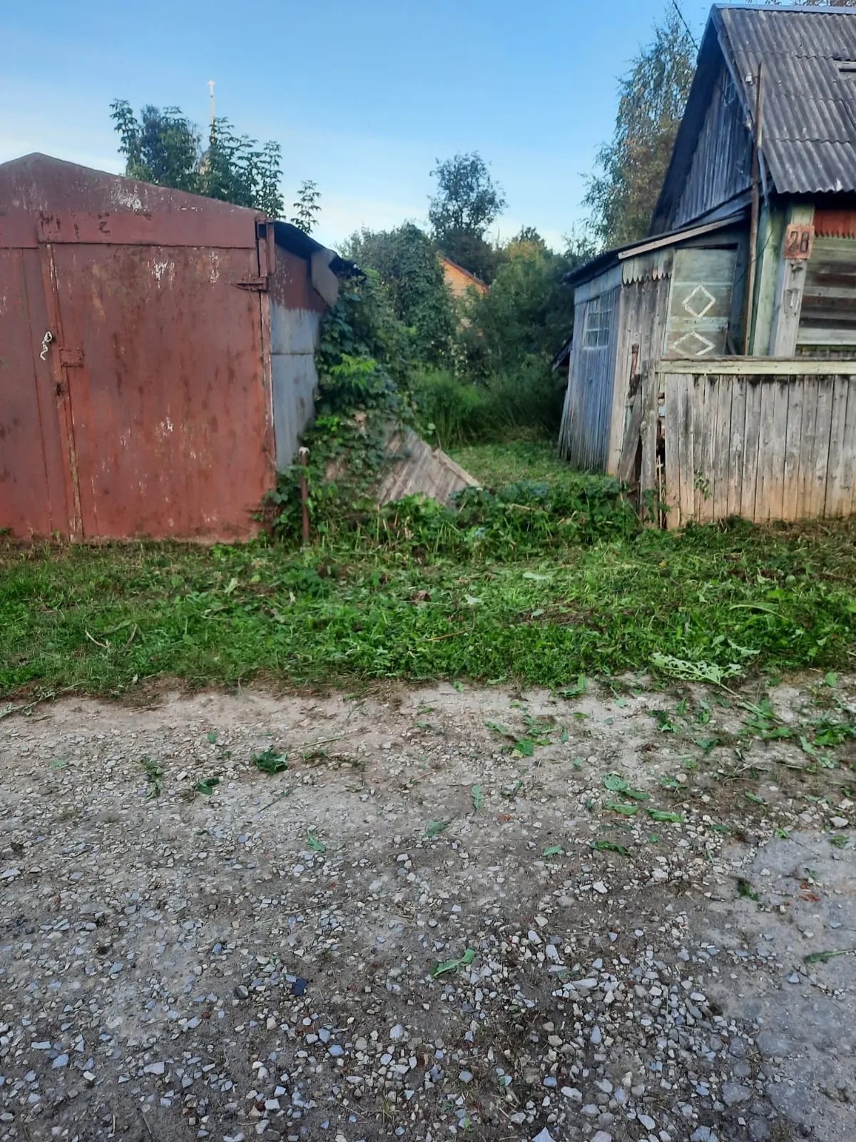 Дом 40 кв. м. на участке 9 сот.