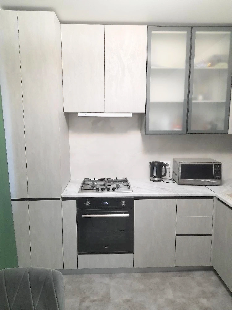 2-к. квартира, 58 кв. м., 1/3 эт.