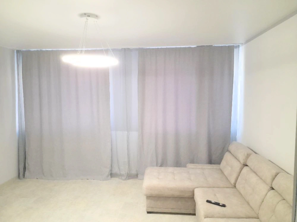 2-к. квартира, 58 кв. м., 1/3 эт.