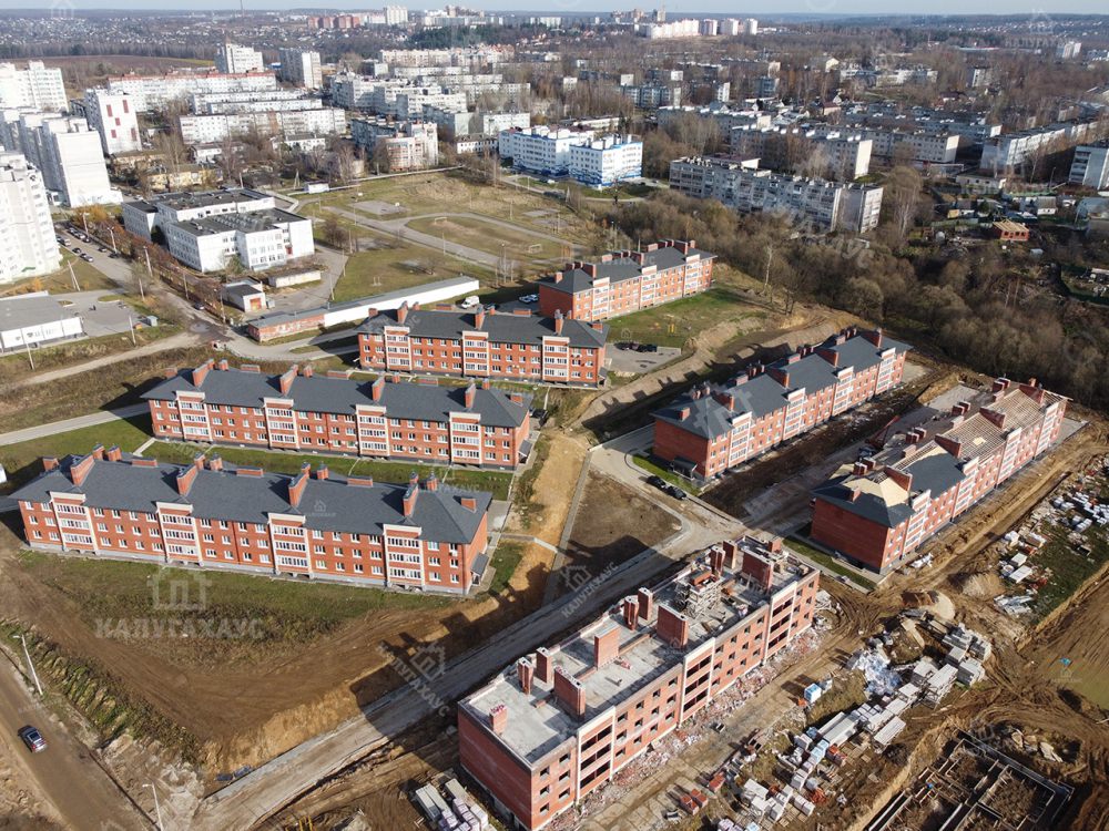 2-к. квартира, 58 кв. м., 1/3 эт.