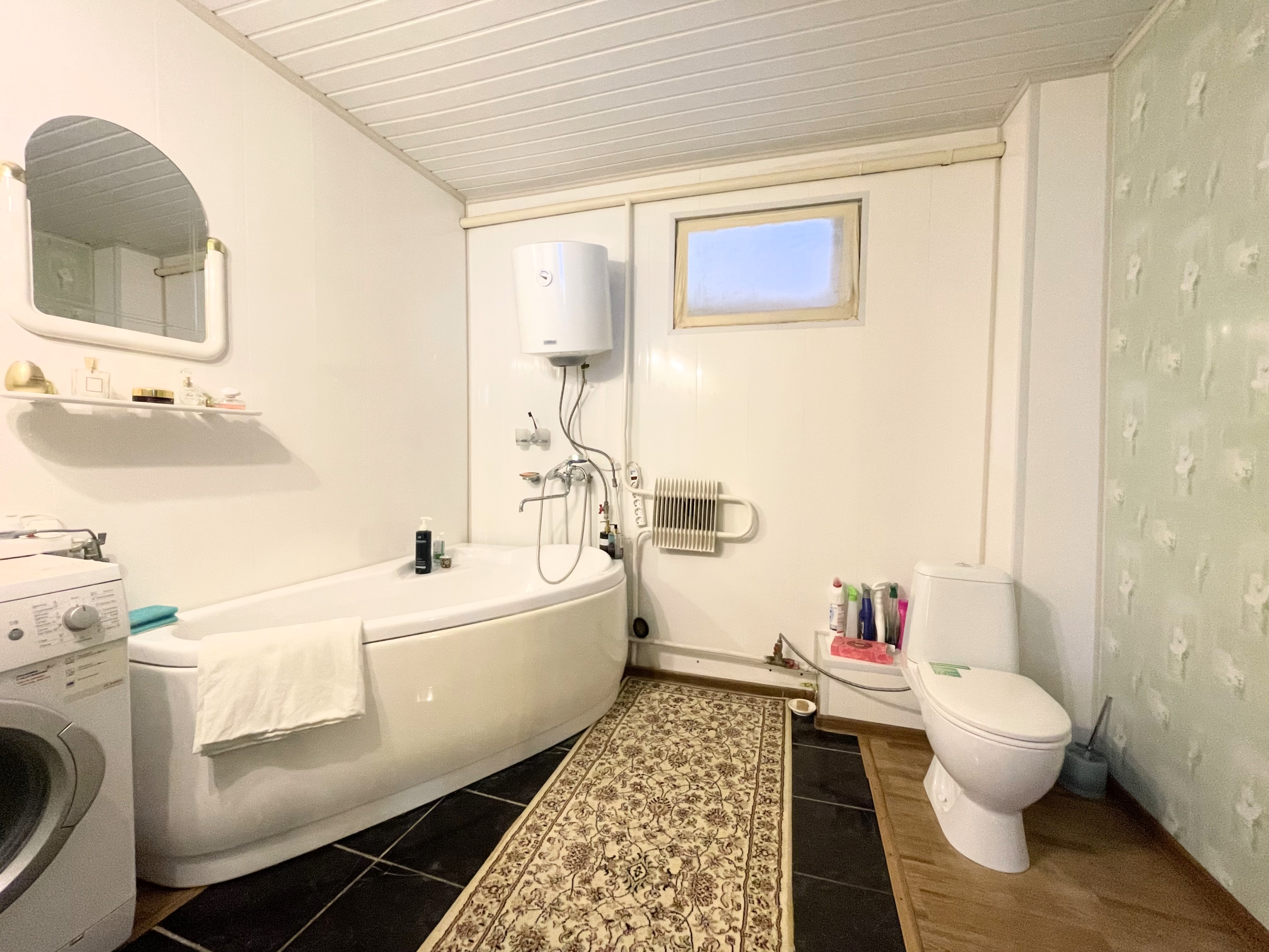 Дом 109 кв. м. на участке 13 сот.